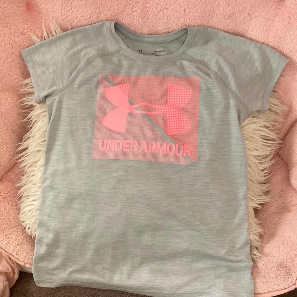 Under armor T-shirt heat gear